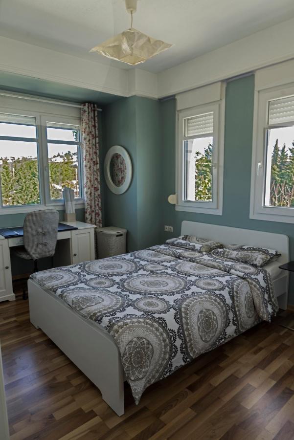 Lovely Apartm.Near Airport Kardia Екстер'єр фото